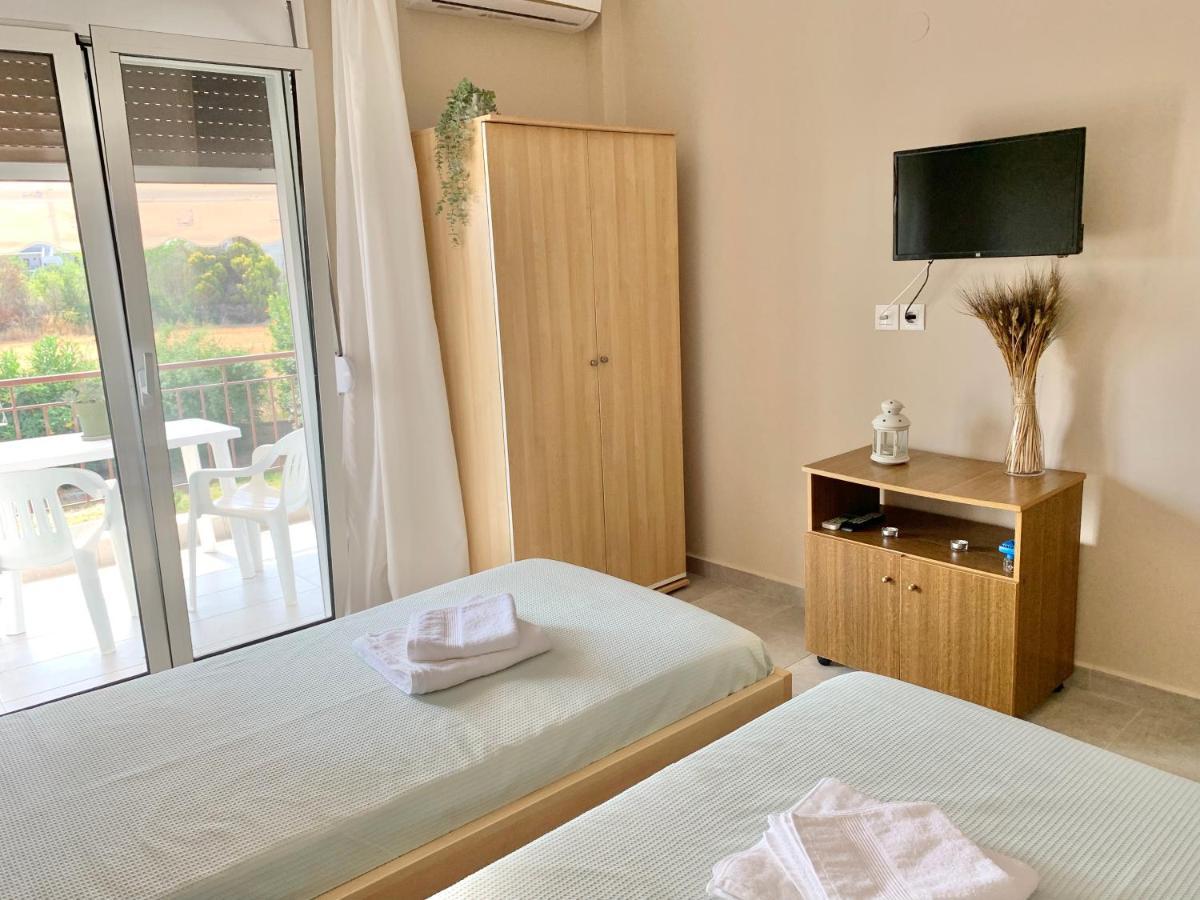 Lovely Apartment By The Sea 2 ….. Epanomí Kültér fotó